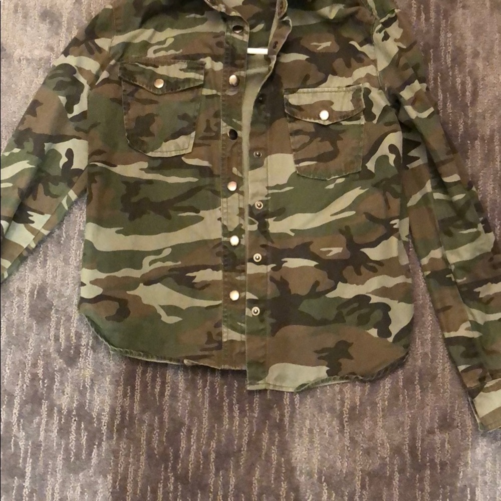 Army print jean jacket